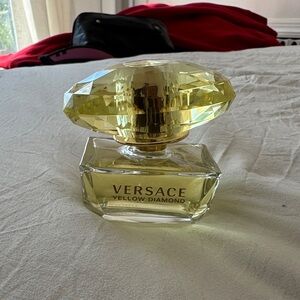 Versace yellow diamond perfume